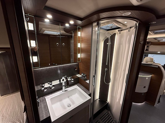 Carthago C-line I 5.9XL LE Carthago C-line I 5.9XL LE uten senkeseng 30 of 30