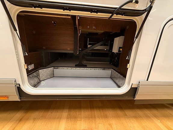 Carthago C-line I 5.9XL LE Carthago C-line I 5.9XL LE uten senkeseng 8 of 30