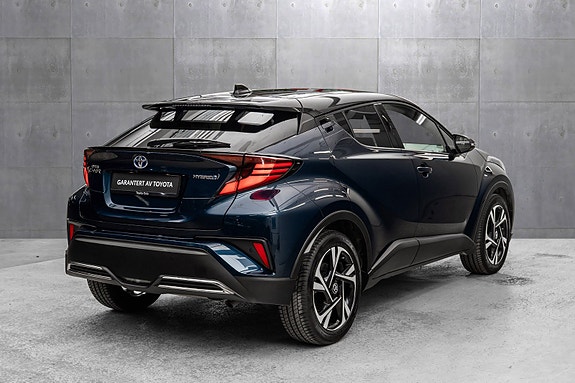 Toyota C-HR 5 of 28