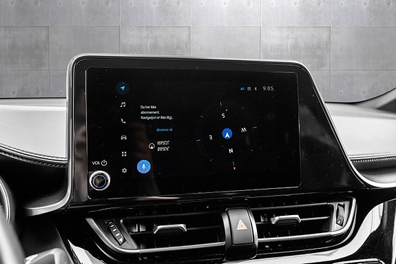 Toyota C-HR 25 of 28