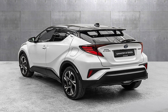Toyota C-HR 8 of 28