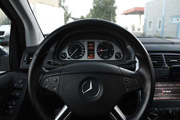 Mercedes-Benz 180 11 of 18