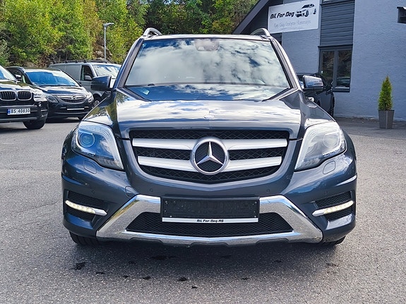 Mercedes-Benz GLK220 8 of 30
