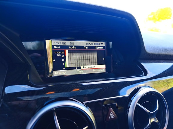 Mercedes-Benz GLK220 21 of 30