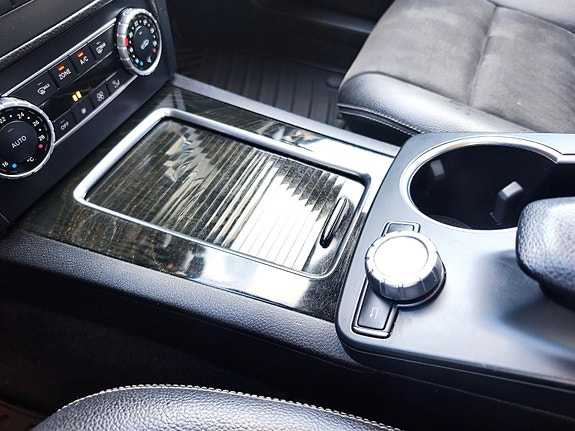 Mercedes-Benz GLK220 23 of 30