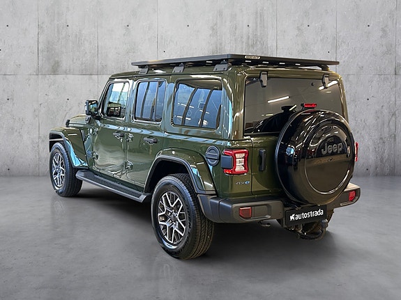 Jeep Wrangler Unlimited 3 of 30