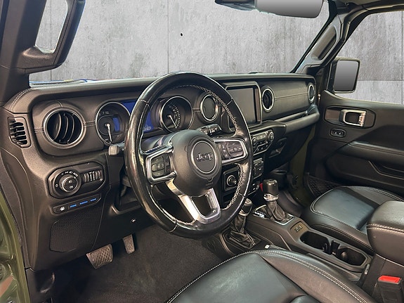 Jeep Wrangler Unlimited 11 of 30