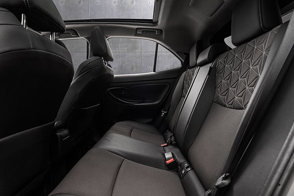 Toyota Yaris Cross 12 of 28