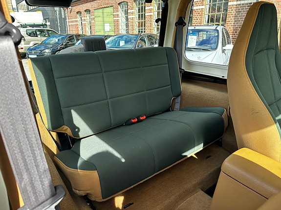 Jeep Wrangler 17 of 20
