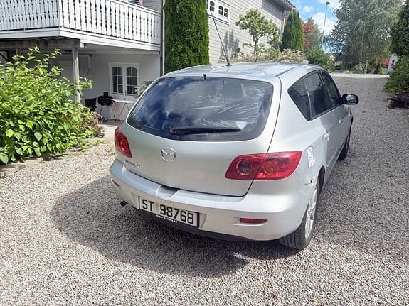 Mazda 3 3 of 4
