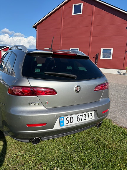 Alfa Romeo 159 4 of 19