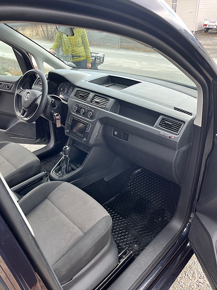 Volkswagen Caddy 12 of 22