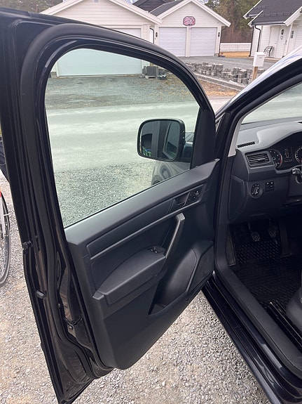 Volkswagen Caddy 11 of 22