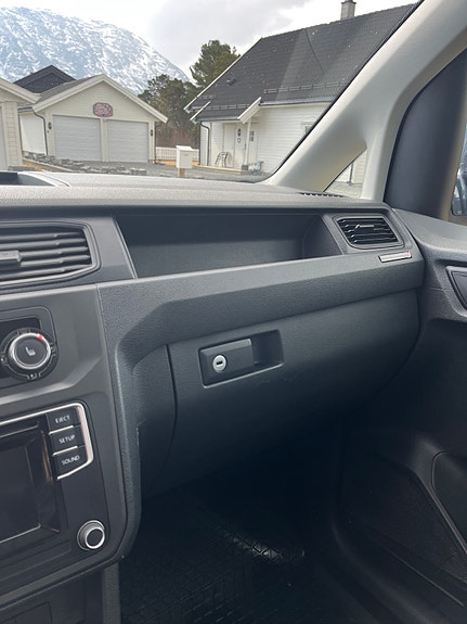 Volkswagen Caddy 16 of 22