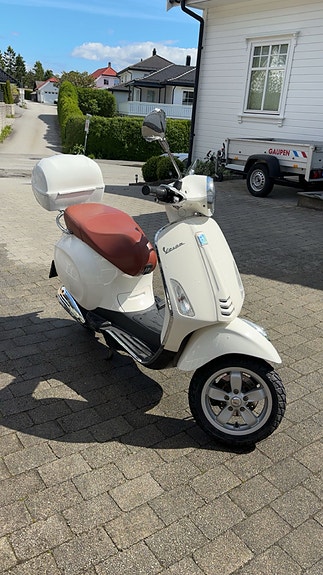Vespa Primavera 50 4 of 4
