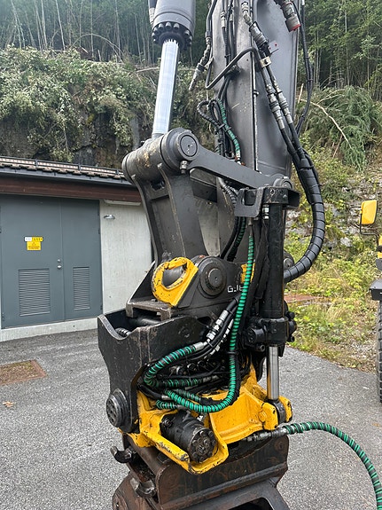 Volvo Ew140d 2 of 26