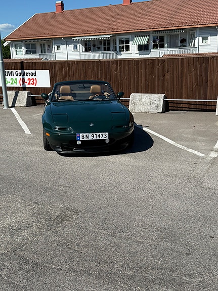 Mazda MX-5 8 of 30