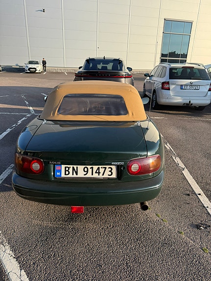 Mazda MX-5 5 of 30