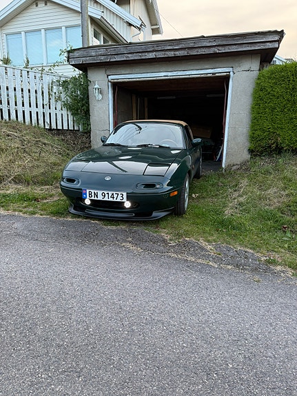 Mazda MX-5 2 of 30