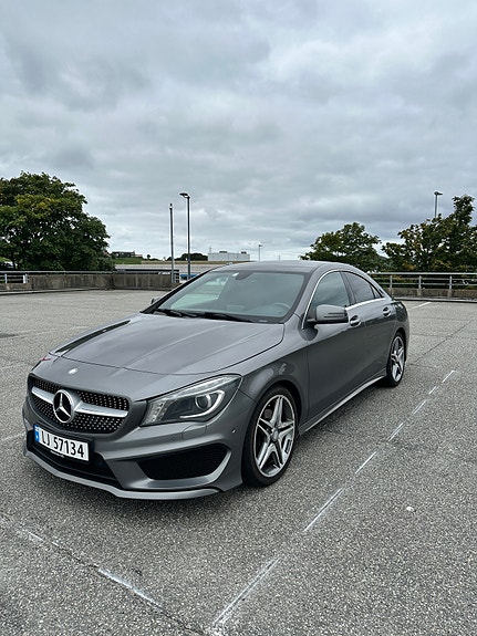 Mercedes-Benz CLA180 8 of 22