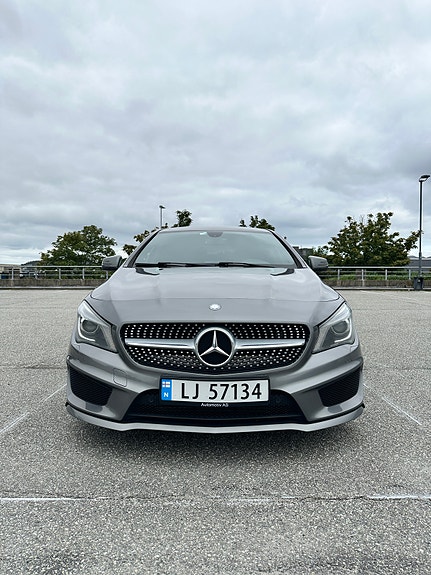 Mercedes-Benz CLA180 9 of 22