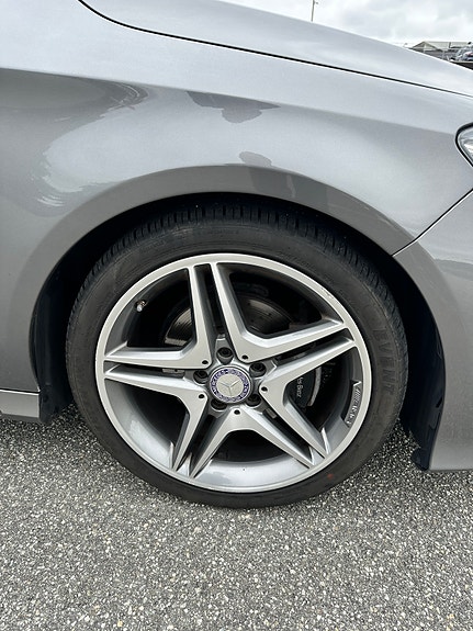 Mercedes-Benz CLA180 10 of 22