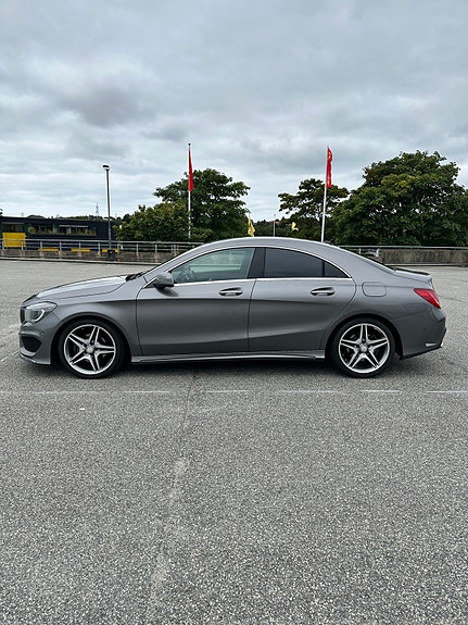 Mercedes-Benz CLA180 7 of 22
