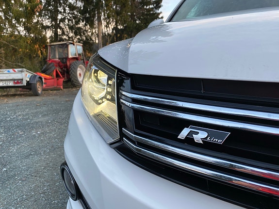 Volkswagen Tiguan 6 of 12