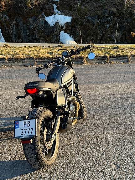Ducati Scrambler Nightshift 11 of 12