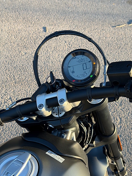 Ducati Scrambler Nightshift 4 of 12