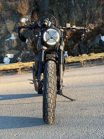 Ducati Scrambler Nightshift 6 of 12
