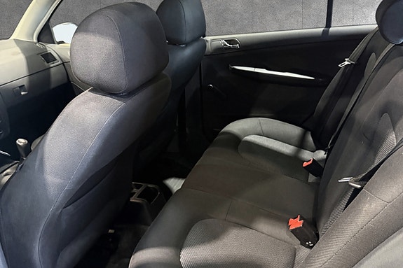 Skoda Fabia 7 of 14