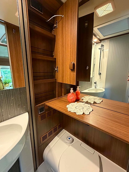 Hymer Delintegrert m/ 4 hjulsdrift 6 of 30