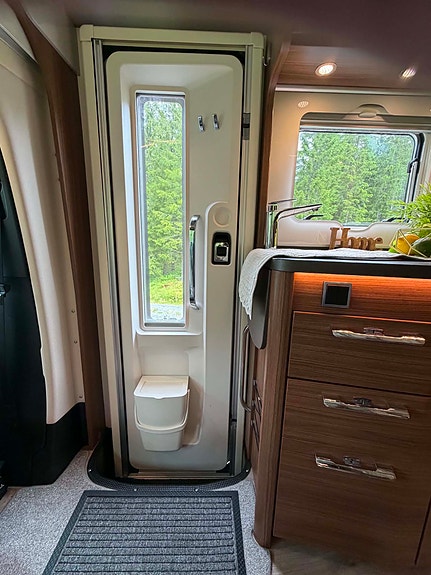 Hymer Delintegrert m/ 4 hjulsdrift 5 of 30
