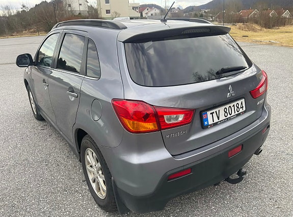 Mitsubishi ASX 7 of 8