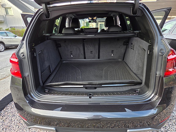 BMW iX3 16 of 29