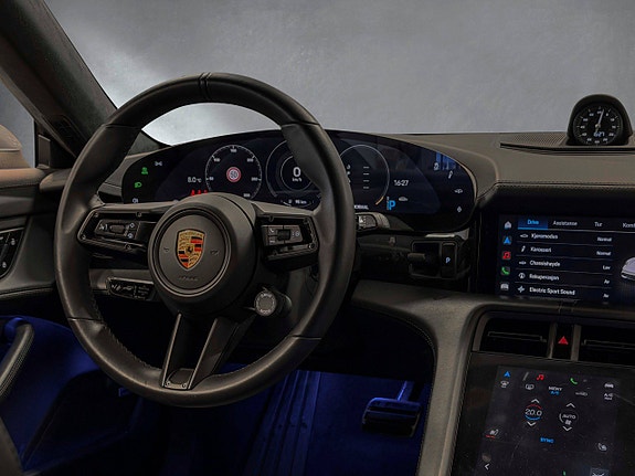 Porsche Taycan 16 of 30