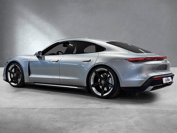 Porsche Taycan 3 of 30