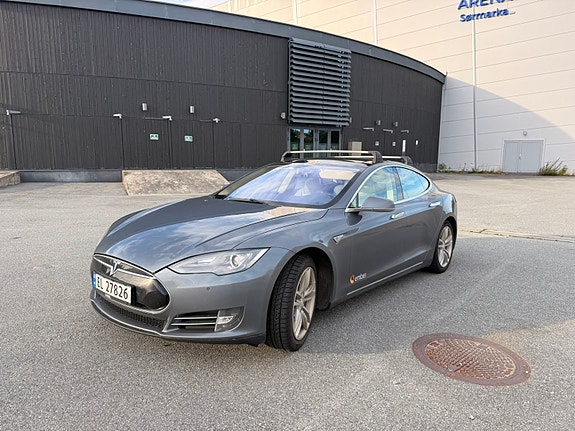 Tesla Model S 7 of 13