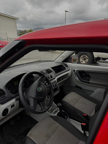 Skoda Fabia 5 of 10