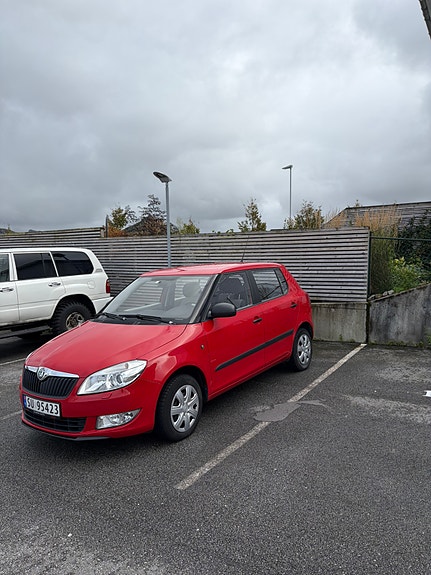 Skoda Fabia 2 of 10