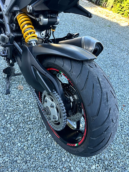 Ducati Hyperstrada 8 of 11