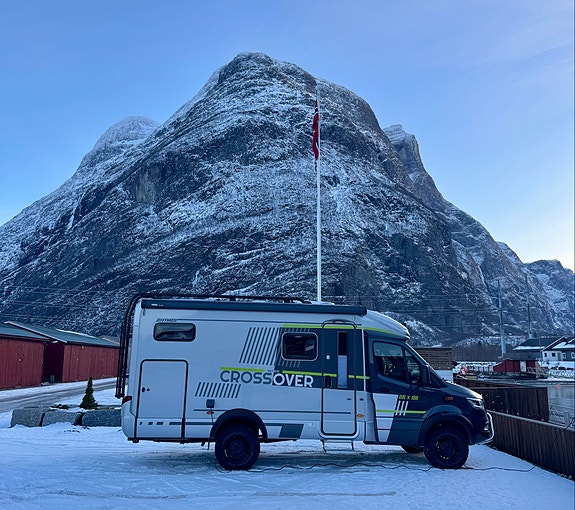 Hymer ML-T 570 CrossOver 2025 med digital VB Luftfjæring og Koni 4x4 støtdempere. 32“ TV - Wifi ruter 2 of 30