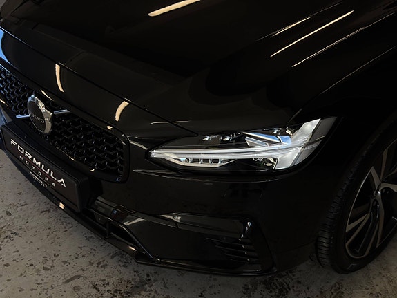 Volvo V90 4 of 30