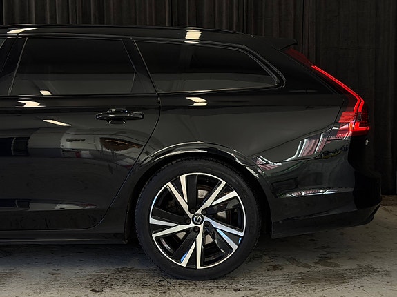 Volvo V90 7 of 30