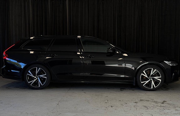 Volvo V90 14 of 30