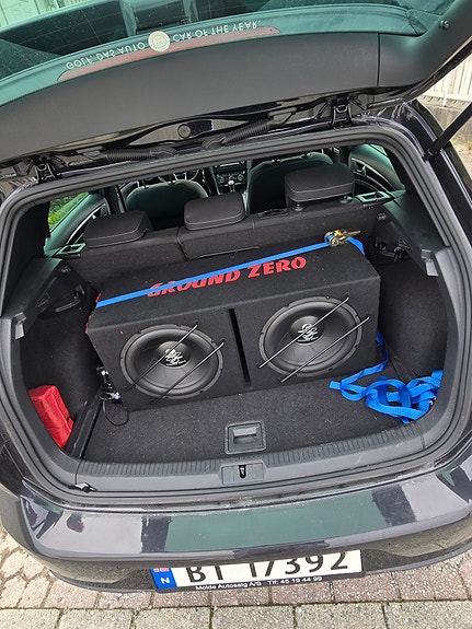 Volkswagen Golf VII 13 of 22