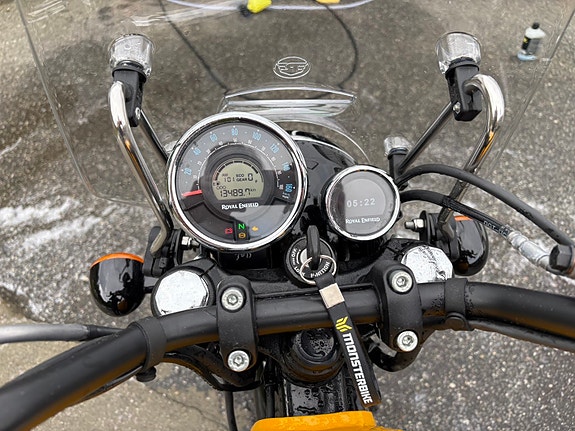 Royal Enfield Meteor 350 7 of 9