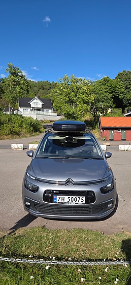 Citroen Grand C4 Picasso 2 of 19