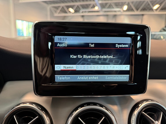 Mercedes-Benz GLA200 26 of 27